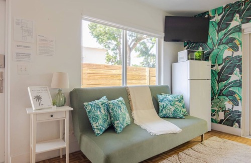 Royal Poinciana Apartment | Peaceful Casita Florida with Free Parking