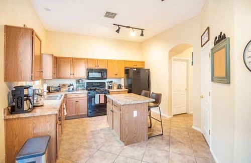 Vail House | Peaceful casita near wineries, national parks, and more. Family & pet-friendly!