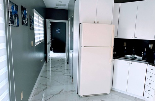 Davie Apartment | Peaceful & Cozy 2-Bedroom Apt