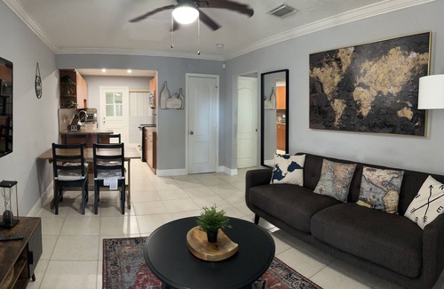 Palm Beach - West Palm Beach Villa | Peaceful & Cozy Home Near Everything