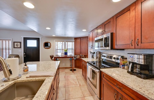 Payson Cottage | Peaceful Deck + Fire Pit: Payson Home!