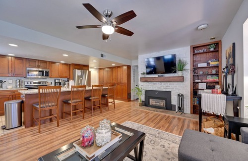 Payson Cottage | Peaceful Deck + Fire Pit: Payson Home!