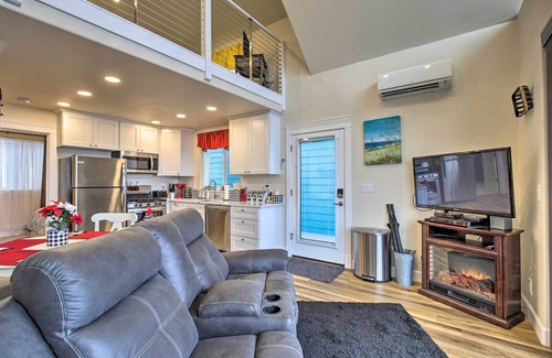 Yachats Condo | Peaceful Fall Escape: Oregon Home w/Ocean View