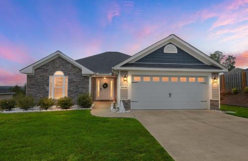 Langley House | Peaceful Family Retreat Near Augusta home