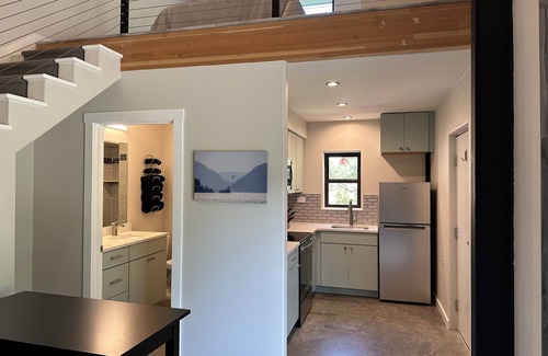 White Salmon House | Peaceful Guesthouse In Gorge Paradise