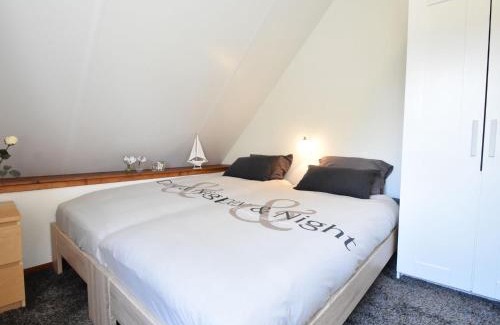 Zonnemaire House | Peaceful Holiday Home with Garden