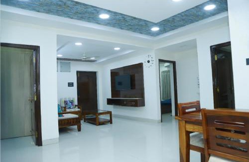 Shaikpet Apartment | Peaceful Home Stay with Fitness Center
