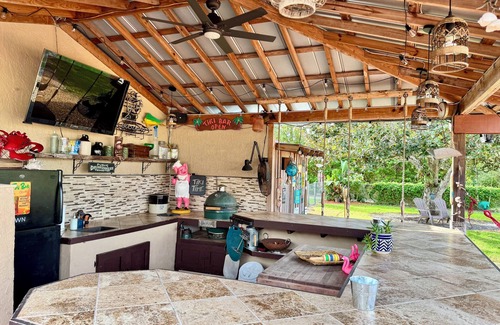 Port Malabar House | Peaceful in PalmbaynIndulge in tranquility at our cozy spacious retreat,