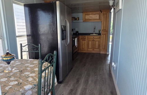 Port Richey House | Peaceful Lake View Mobile Home 55+ Community Cozy