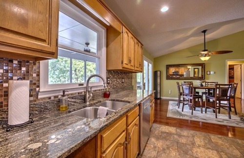 Alexander City House | Peaceful Lakefront, Spectacular View, Spacious 2 Level, 30 Min from Auburn