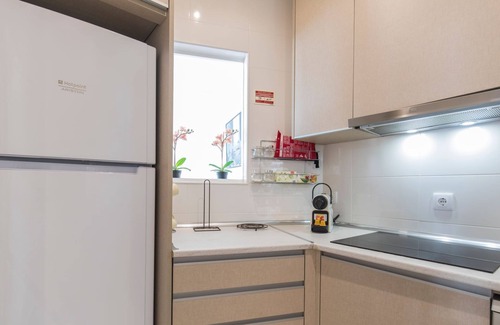 Merces Apartment | Peaceful Living - Heart of the City by LovelyStay