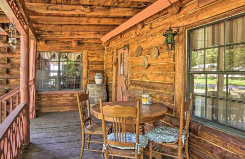 Emerald Beach House | Peaceful Log Cabin Escape Near Table Rock Lake!