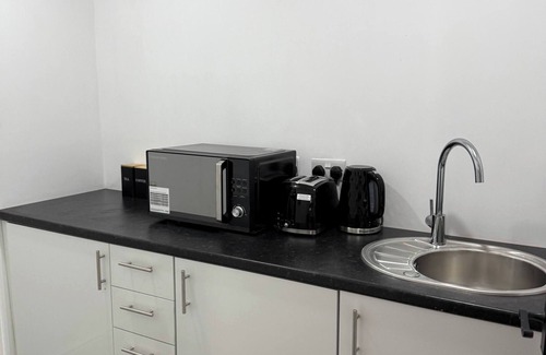 Luton Apartment | Peaceful Luton Apartment - Perfect for City Break