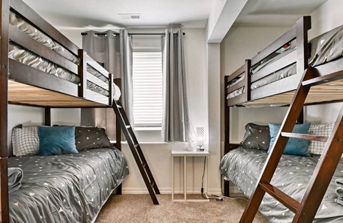 Woodland Park House | Peaceful Mountain Escape w/ Hot Tub!