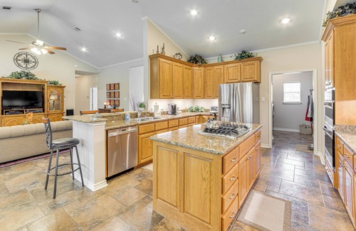 Westminster House | Peaceful & Private - North Texas Family Escape!