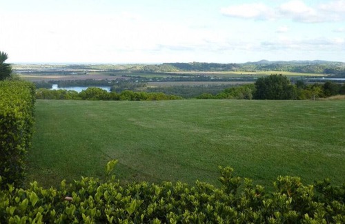 Terranora Condo | Peaceful & Private with amazing 360 VIEWS- 4 Acre Estate -15m pool