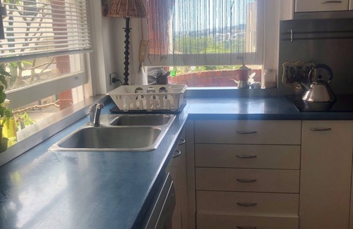 Bondi Apartment | Peaceful retreat minutes from famous beaches and rambling walking trails