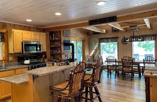 Sullivan House | Peaceful Retreat Flanders Pond near Schoodic Scenic Byway & Acadia National Park