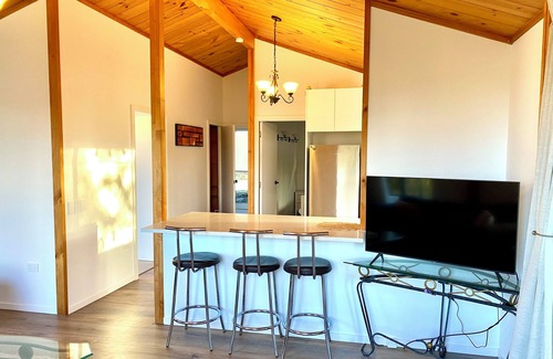 Dairy Flat Cottage | Peaceful retreat in the heart of nature