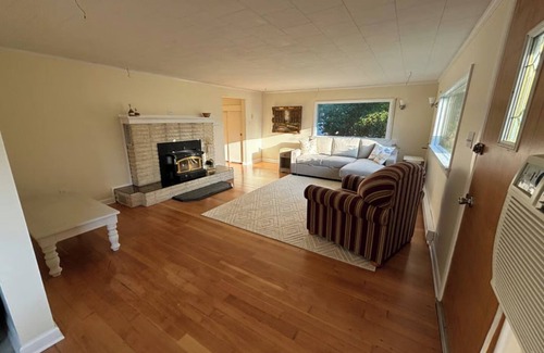 Olympia House | Peaceful Retreat Near Capital - Charming Olympia House with Modern Amenities