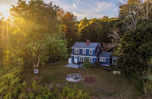 Norwich Cottage | Peaceful Riverview Retreat - 1 mi to Dartmouth College - 4-bd -3ba