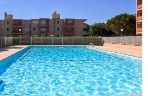 La Faviere Apartment | Peaceful Seaview Apartment with Beach & Pool Access, Air Conditioning