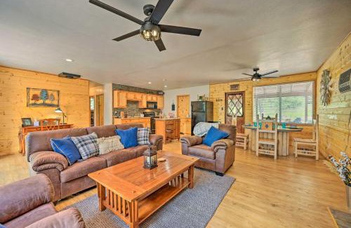 Strawberry House | Peaceful Strawberry Cabin Fire Pit and Hot Tub