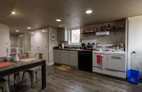 Indianapolis Other | Peaceful Urban Farmstay