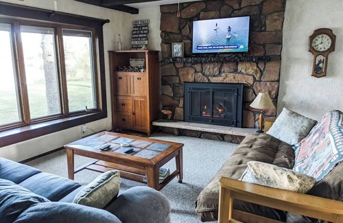 Iola House | Peaceful waterfront home on private lake - 5 star rated on leading rental sites!