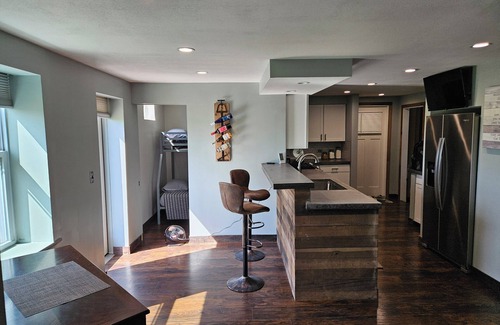 Sennett House | Peacefully Country Setting