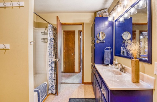 Alpine Village House | Peak View Lodge-Beautiful Mountain View, Large Deck, WiFi, W/D, Great for ATVs