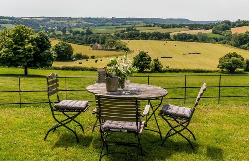 Biddestone Cottage | Peartree Cottage, Euridge - Sleeps 6 guests in 3 bedrooms