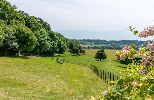 Biddestone Cottage | Peartree Cottage, Euridge - Sleeps 6 guests in 3 bedrooms