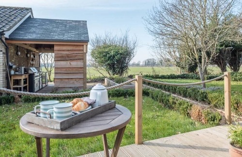 Beccles Cabin | Pebble Lodge, Toad Hall, Wangford