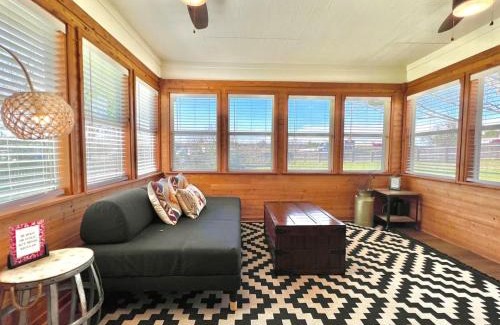 Temple House | Pecan Place Rustic Charm Temple Texas