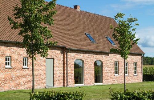Peer Villa | Peer Villa with Garden