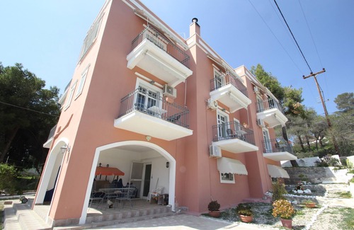 Agia Marina Apartment | Pelagos Studios by Frangki 3