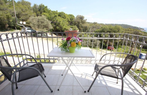 Agia Marina Apartment | Pelagos Studios by Frangki 3