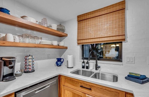 Alta Vista House | Pelican Cove - 3/2 Private Backyard Heated Pool