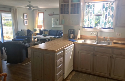 Sunset Beach House | Pelican Hub, a beach house in beautiful Sunset Beach, 1 block from beach access!
