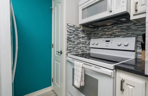 Sailhouse Condo | Pelican Post | Fishing Pier, Pool Access!