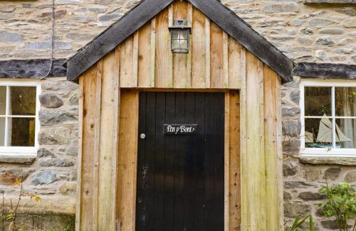 Mawddwy House | Pen y Bont