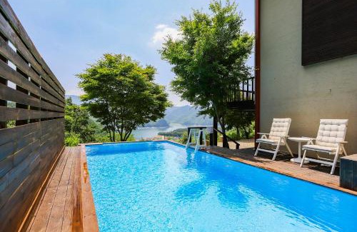 Chungju House | Penatess Pool Villa
