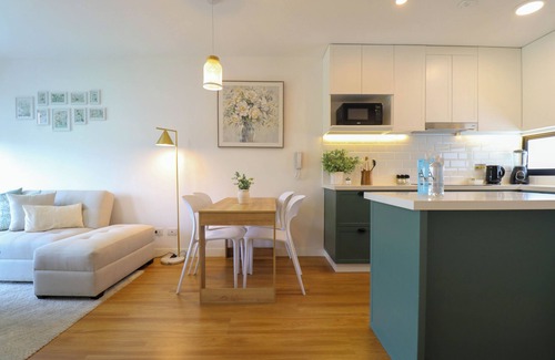 Country Club Apartment | Pendragon by Wynwood House