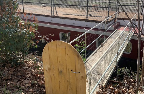 Minimes - Barriere de Paris Boat Rental | Peniche Privatisèe Pour 8 Perssonnes Proche Centre de Toulouse