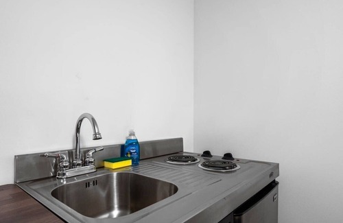 Traverse City Apartment | Peninsula One Apartments Unit 22
