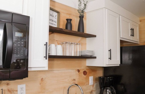 Milroy Cabin | Penn State Deluxe Cabin