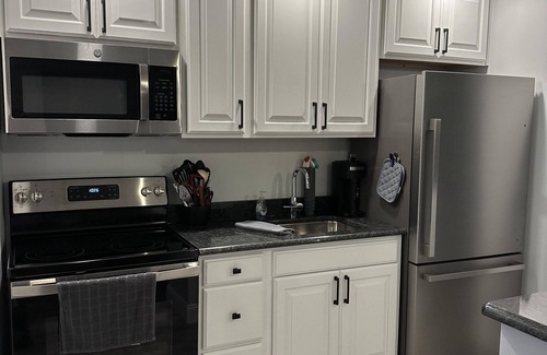 Bellefonte Apartment | Penn State Football Modern 2 Bedroom