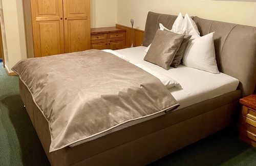 Loipersdorf bei Fuerstenfeld House | Pension Thermenland