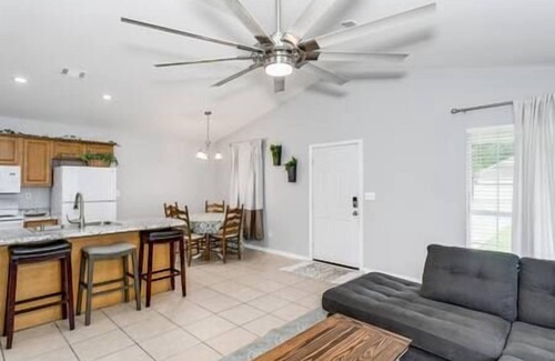 Florida Panhandle House | Pensacola Country Bungalow II